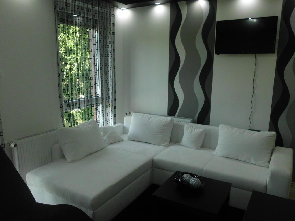 Feszek Apartman Debrecen Zimmer foto